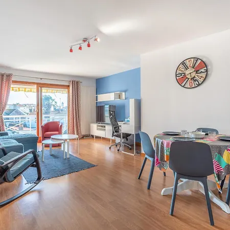 4 Personnes Avec Garage Apartament